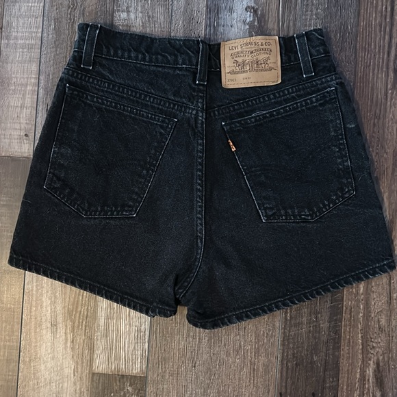 vintage black orange tag levi’s shorts like new slim fit 11 - Picture 2 of 3
